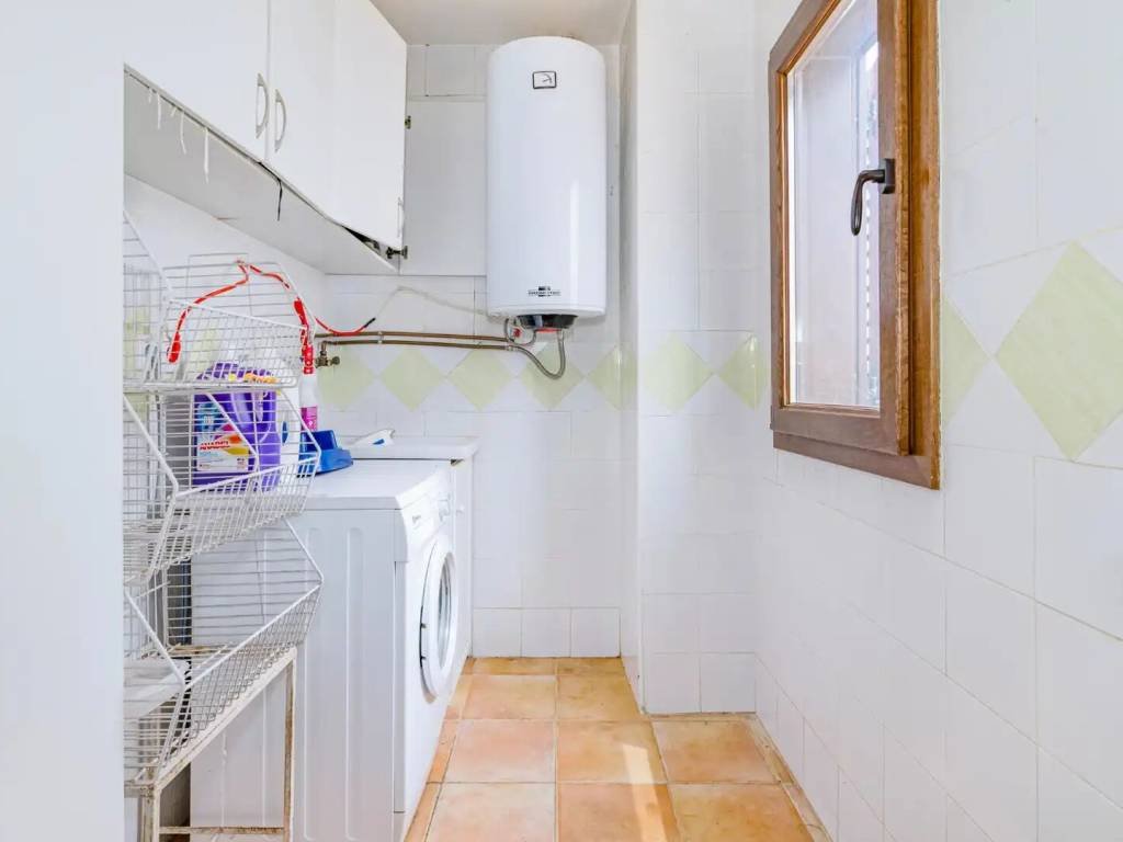 Casa de 350 m² en Las Gabias