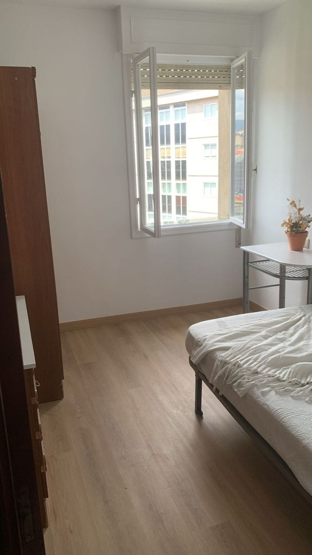 Piso de 100 m² en Ourense