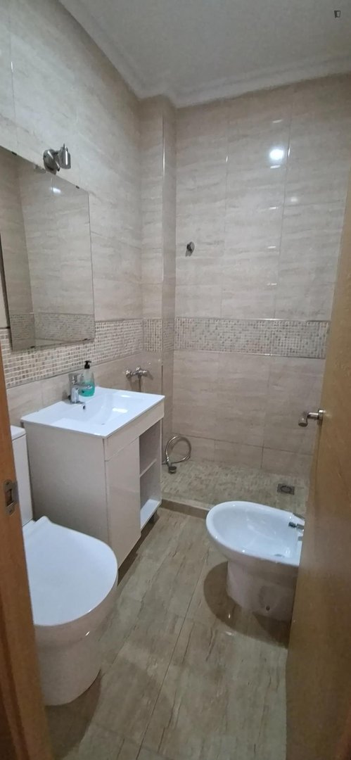 Room for rent, Seville