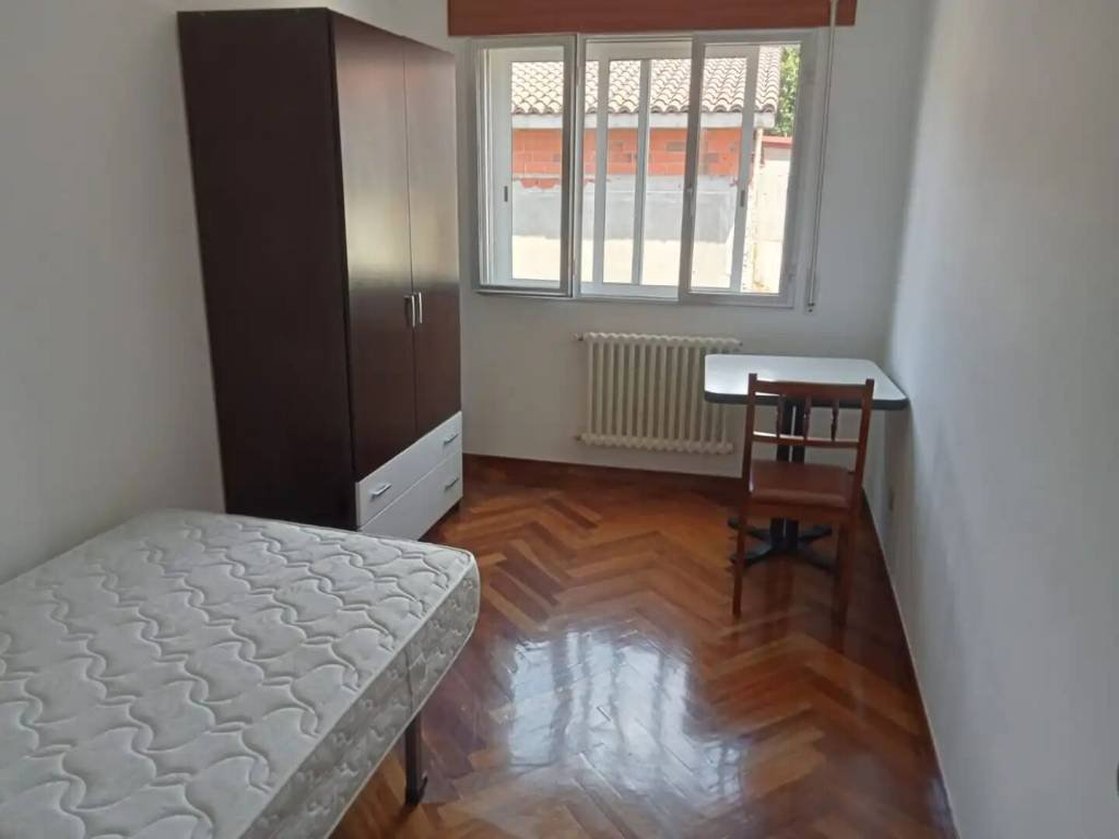 Piso de 80 m² en Santiago de Compostela