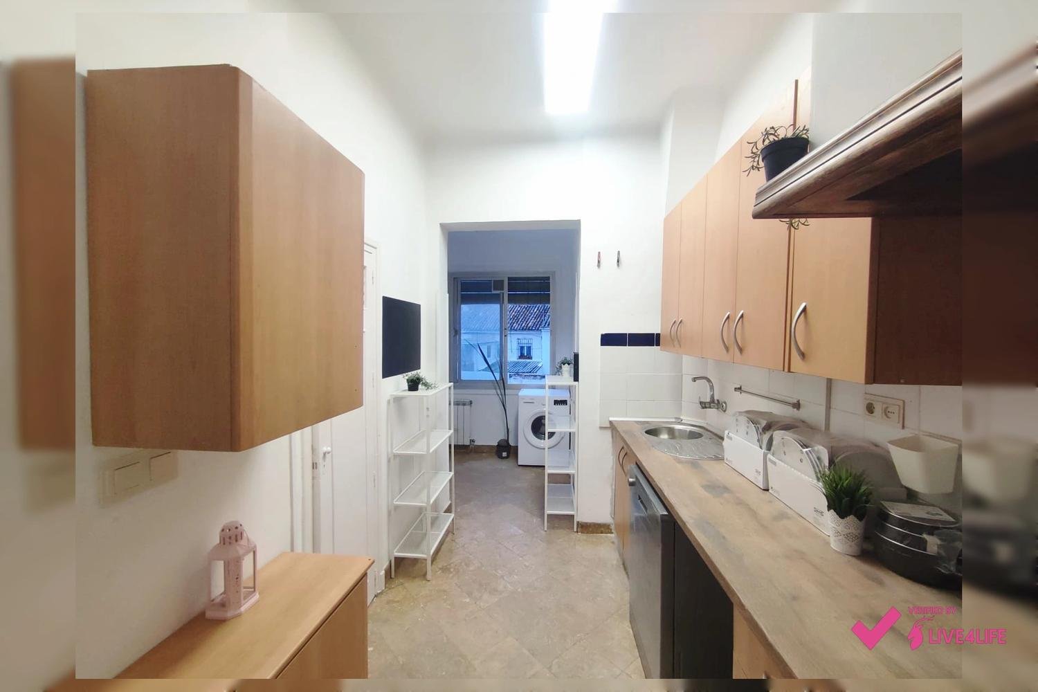 Habitación 310 m², Granada