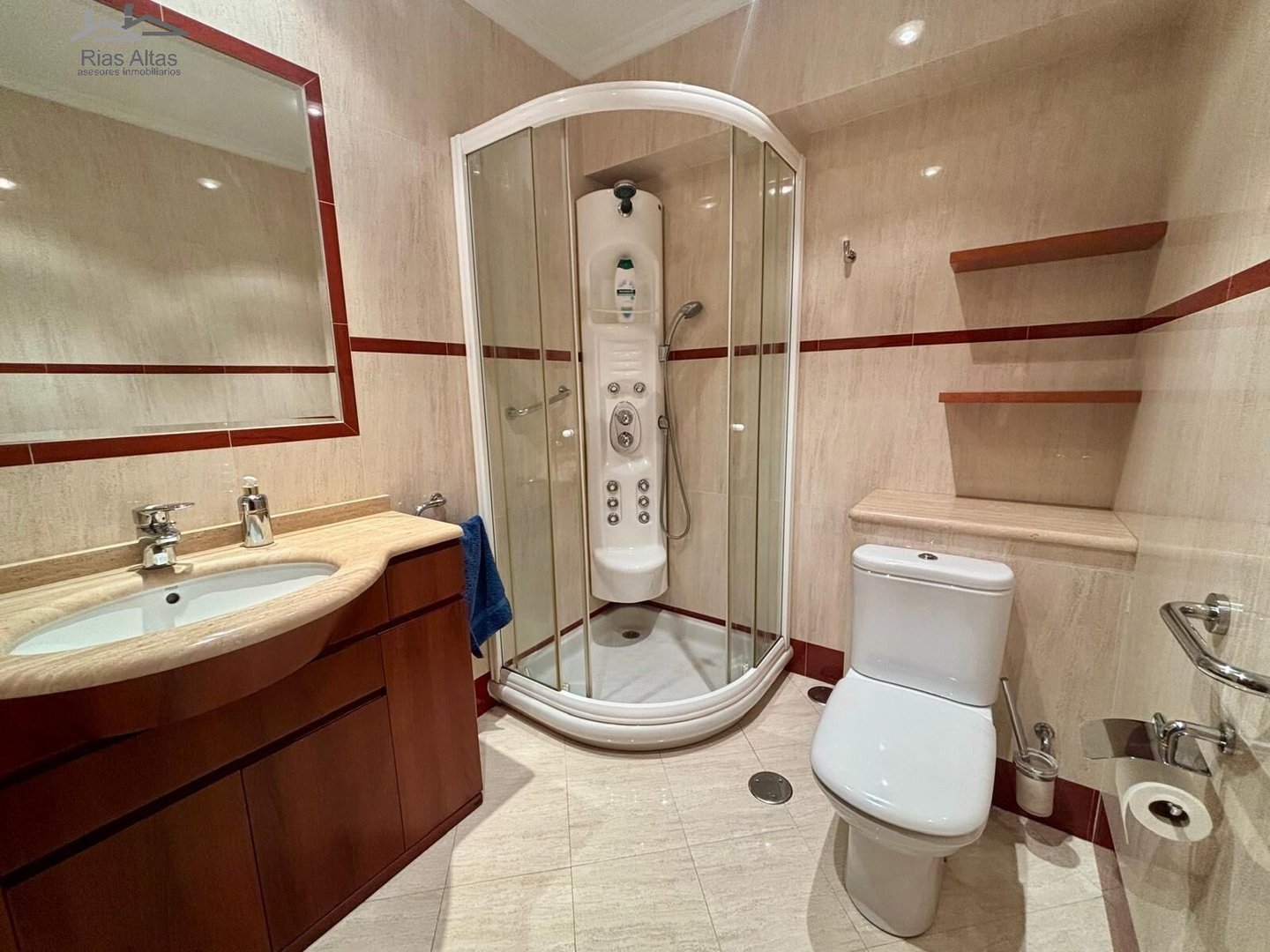 Appartamento 141 m² a A Coruña