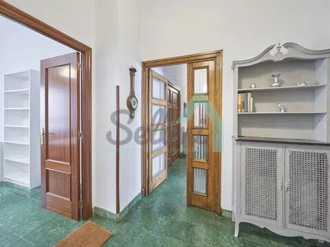 Piso de 146 m² en Oviedo