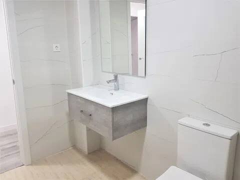 Piso de 95 m² en Camarena