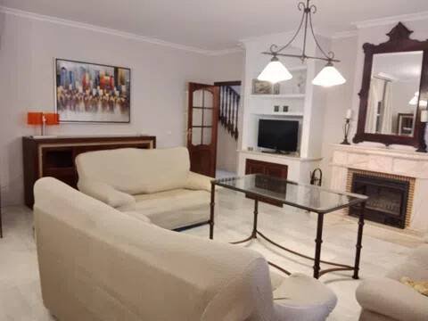 Haus 700 m² in Córdoba