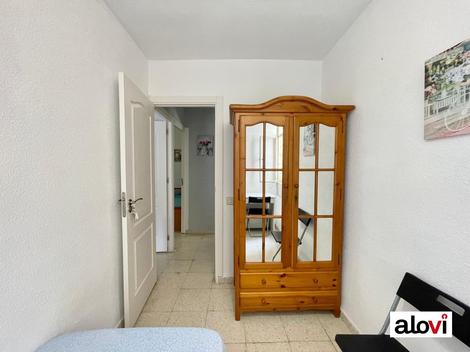 Habitación 74 m², Granada