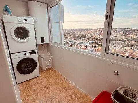 Piso de 100 m² en Melilla