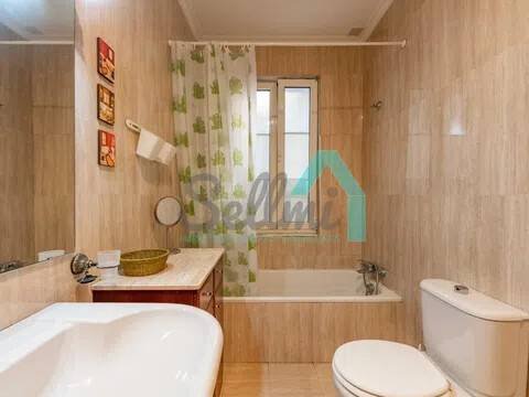Piso de 146 m² en Oviedo