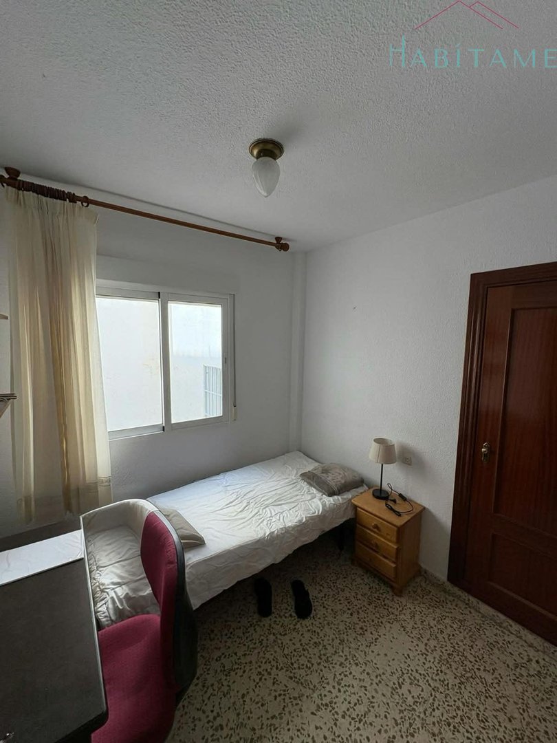 Piso de 90 m² en Granada