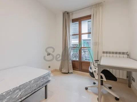 Habitación 194 m², Oviedo