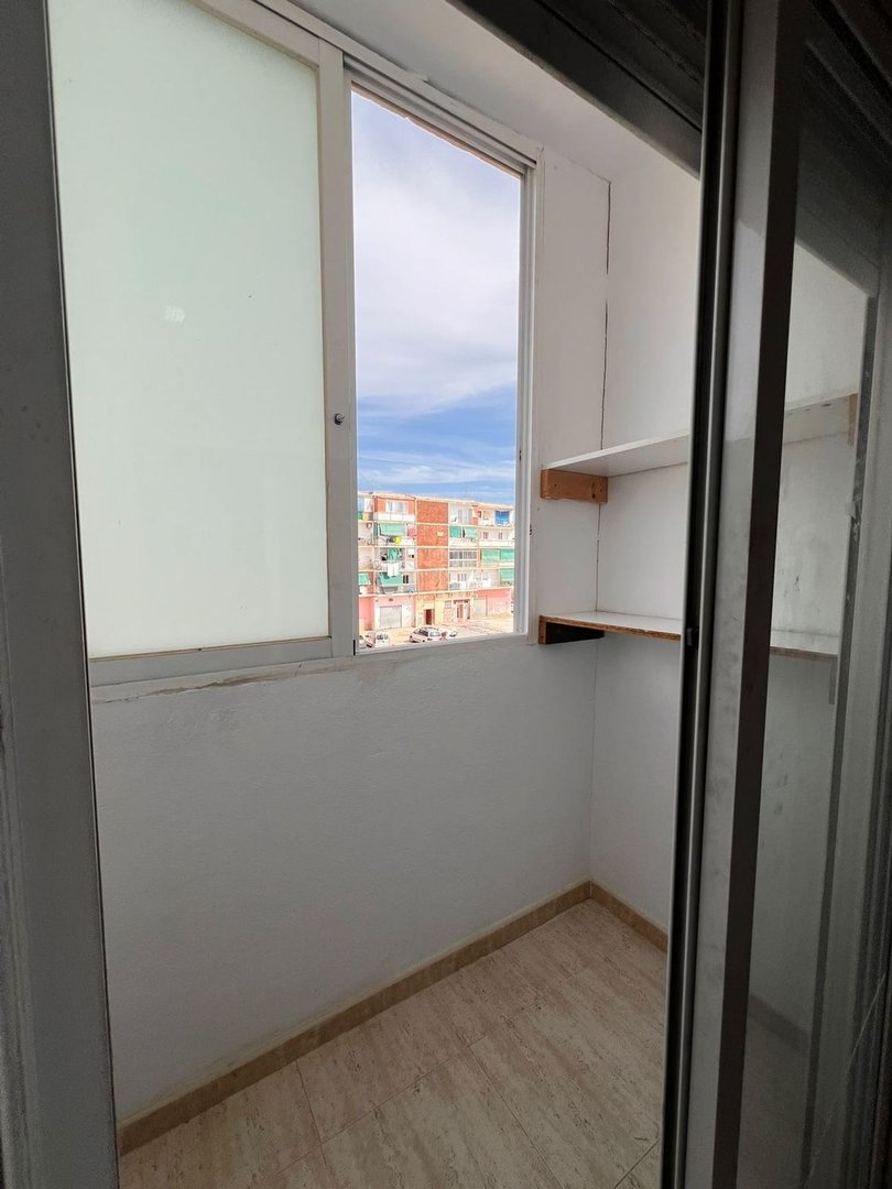 Piso de 90 m² en Alicante