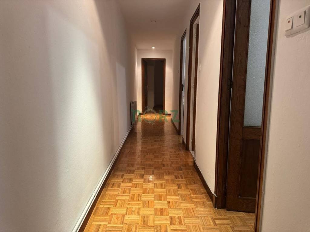 Habitación 112 m², Ourense