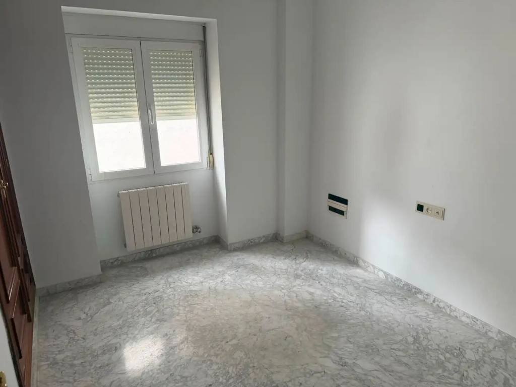 Piso de 130 m² en Granada