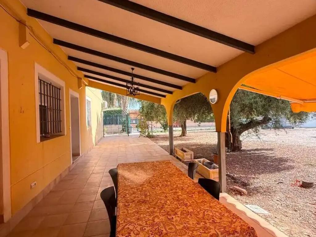Casa de 290 m² en Elche