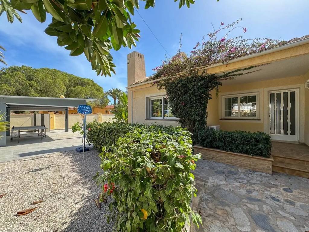 Casa de 180 m² en Orihuela