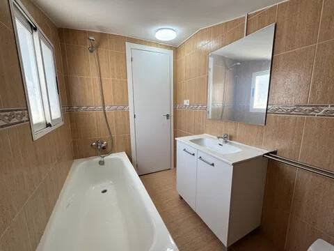 Wohnung 143 m² in Rocafort