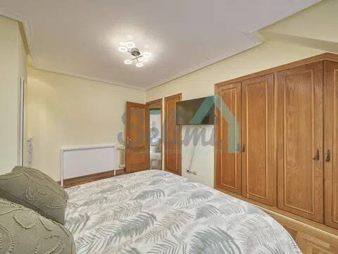 Piso de 70 m² en Oviedo