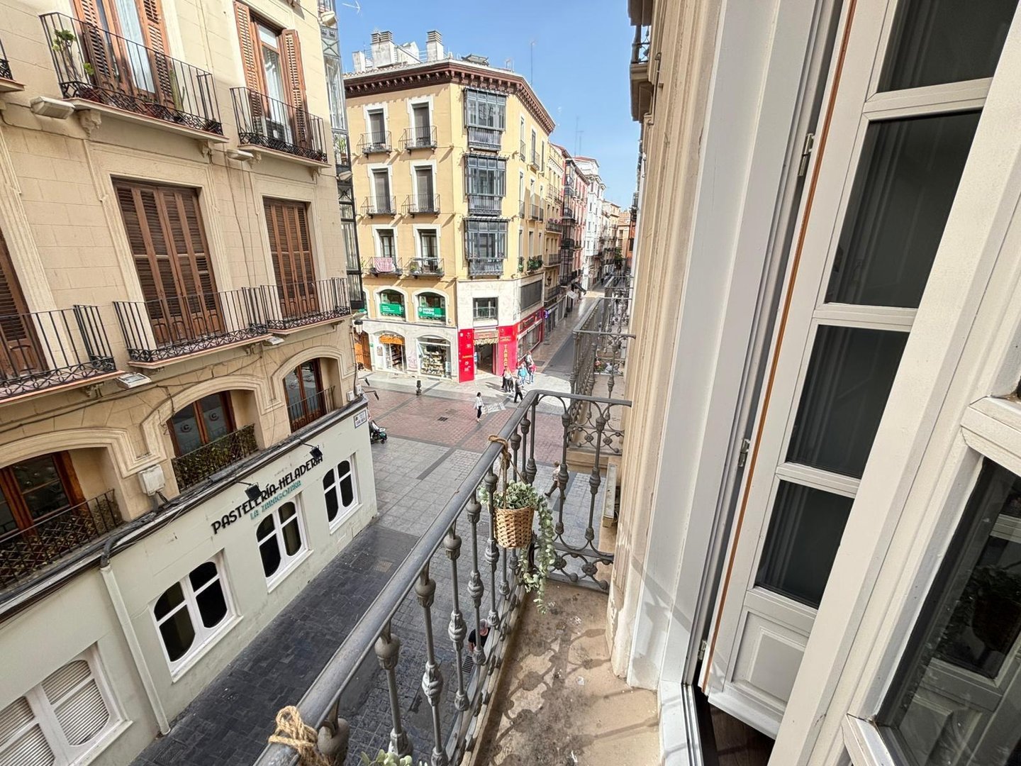 Piso de 83 m² en Zaragoza