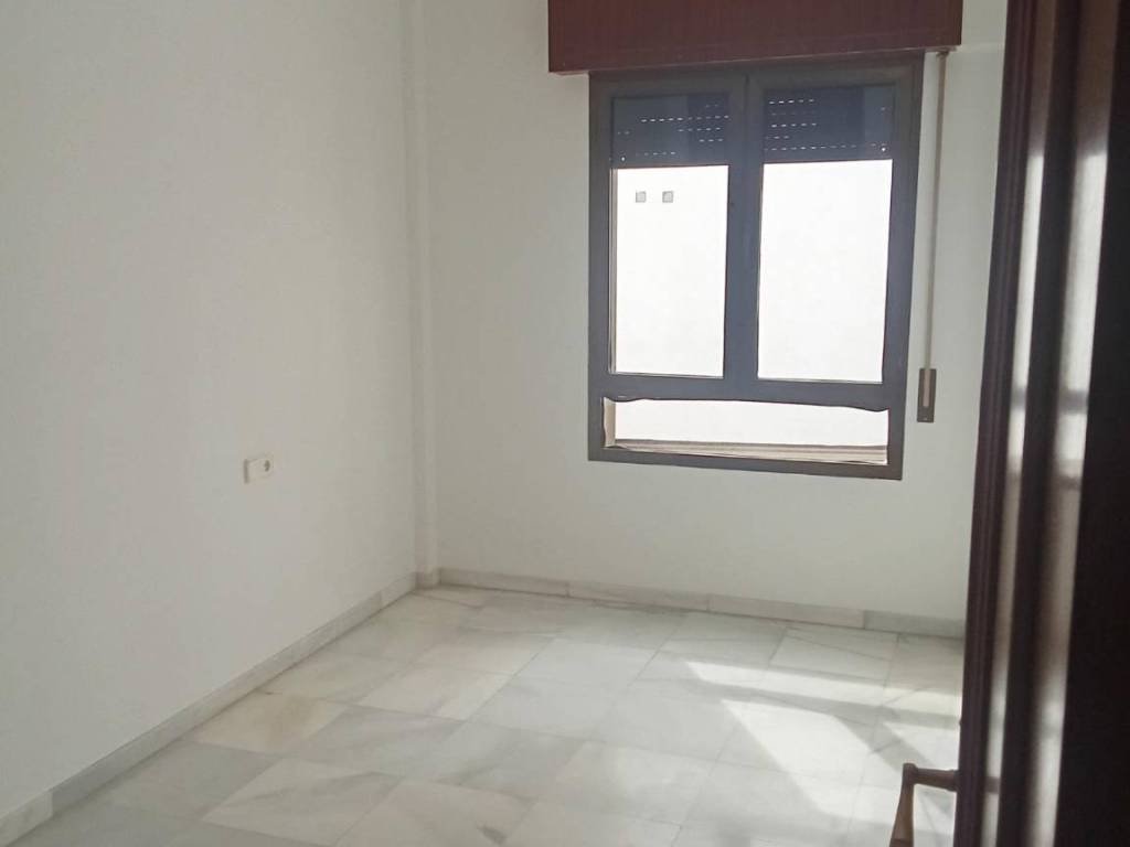Pis de 75 m² a Còrdova