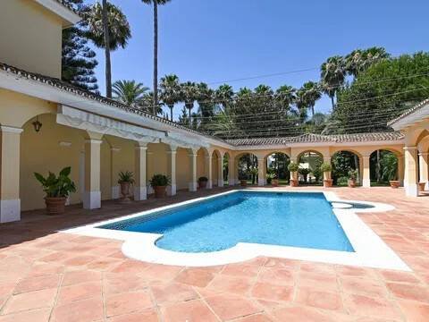 Casa de 971 m² en San Roque
