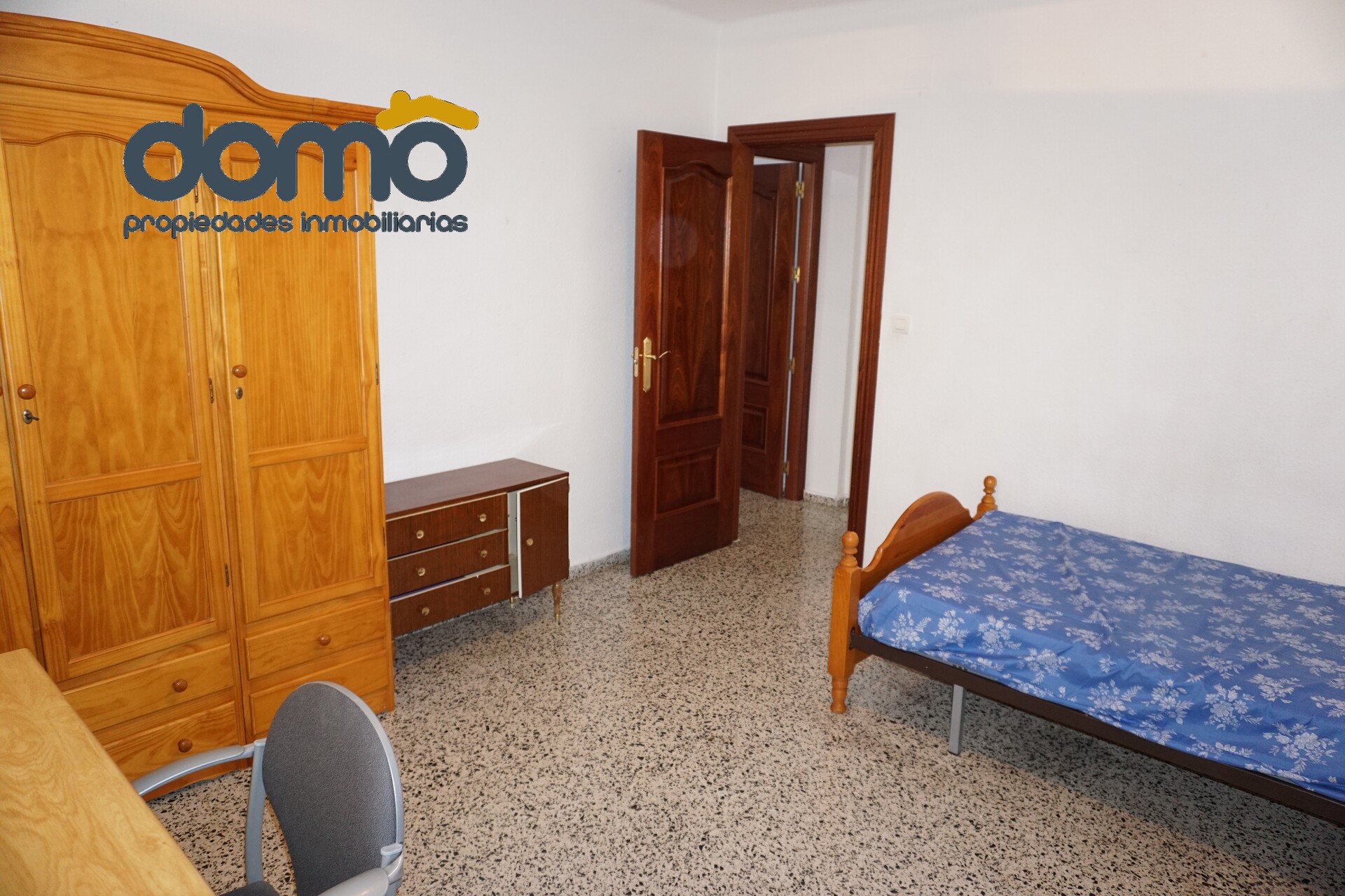 Piso de 90 m² en Granada