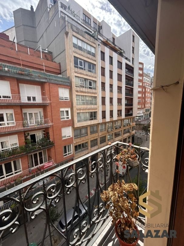 Piso de 85 m² en Bilbao