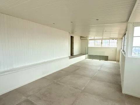 Wohnung 323 m² in Barcelona