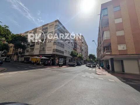 Piso de 100 m² en Almería