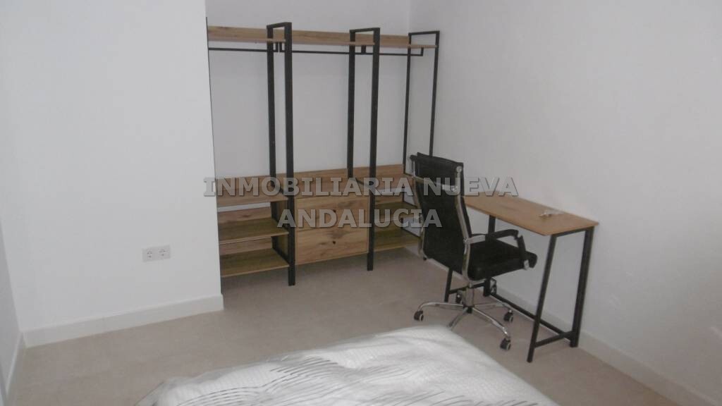 Piso de 90 m² en Almería