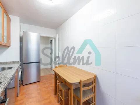 Piso de 69 m² en Oviedo