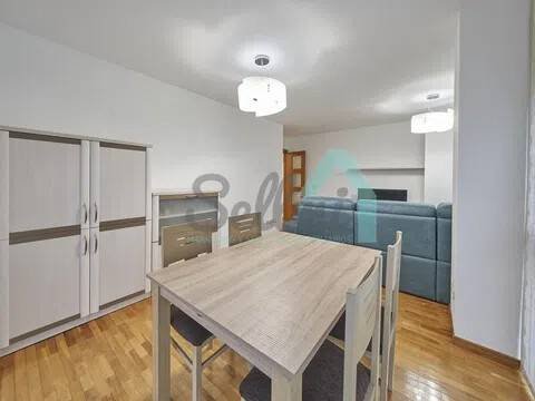 Piso de 83 m² en Oviedo