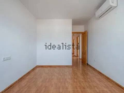 Piso de 100 m² en Alcaucín
