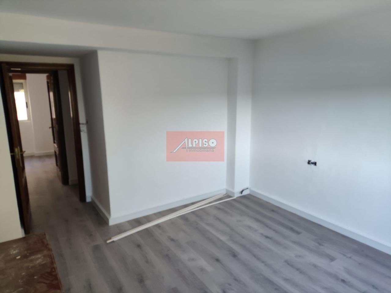 Pis de 81 m² a Ourense