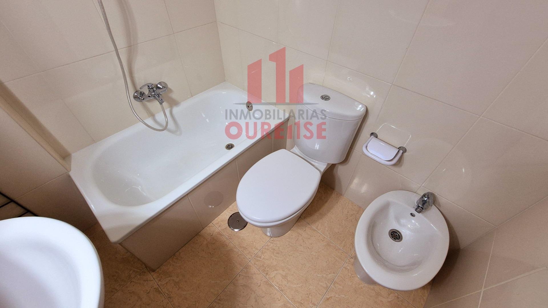 Piso de 93 m² en Ourense