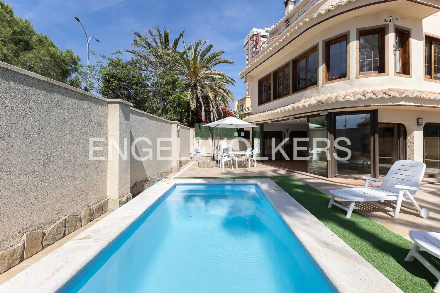 Casa de 223 m² en Puebla de Farnáls