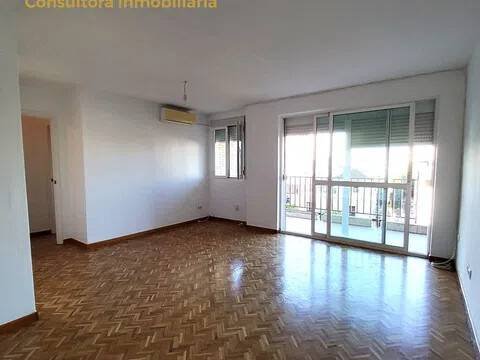 Piso de 105 m² en Sevilla