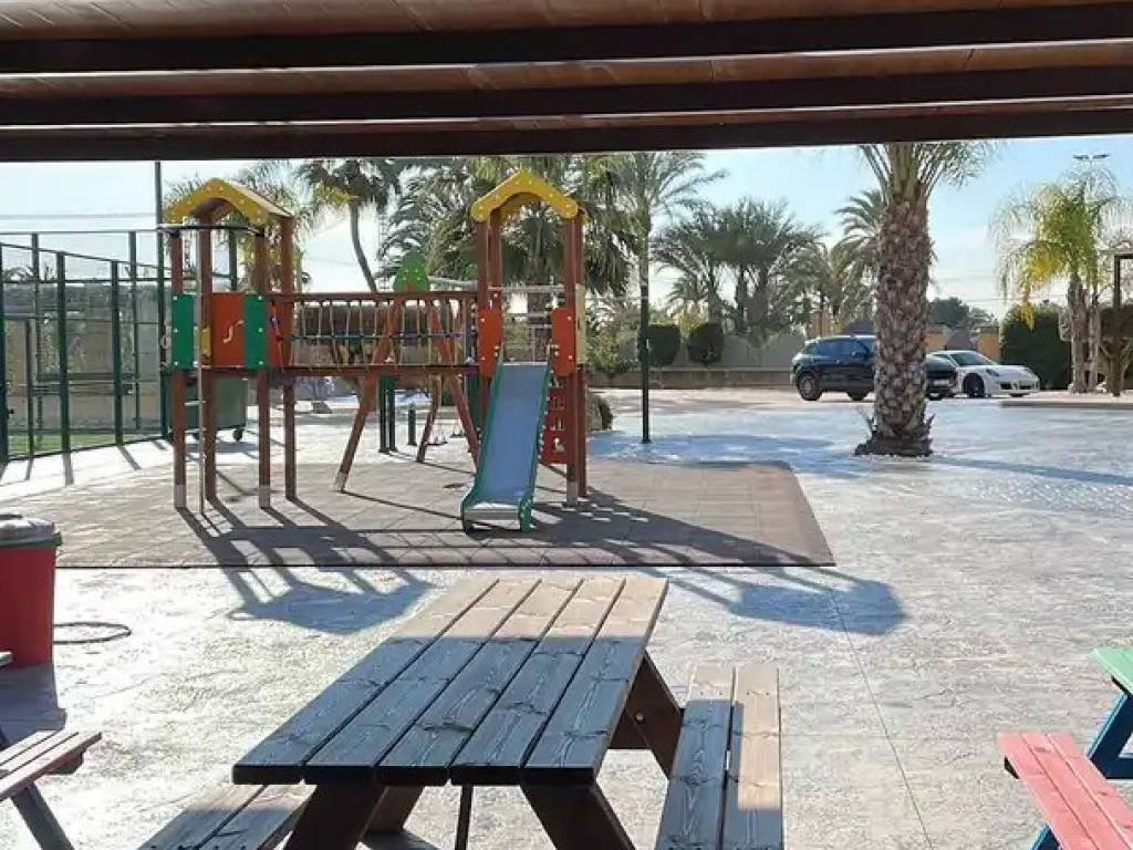 Casa de 340 m² en Elche