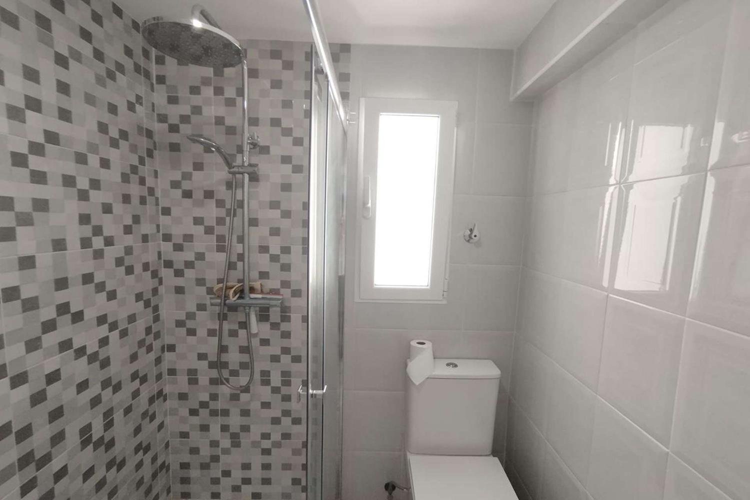 Zimmer 100 m², Valencia