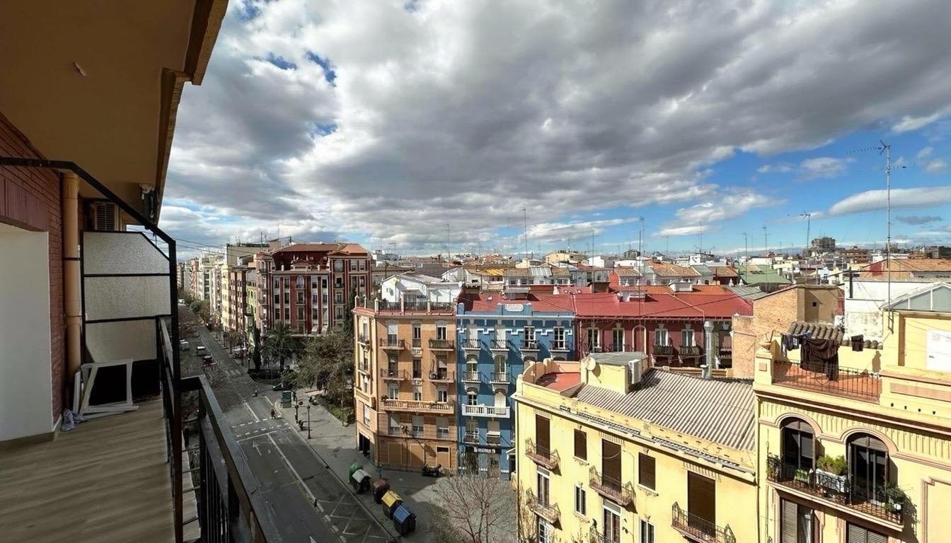 Wohnung 100 m² in Valencia