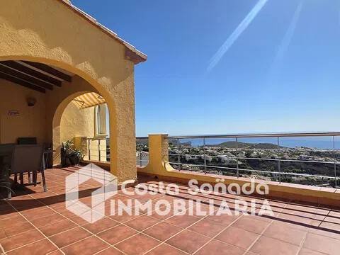 Casa de 240 m² en Benitachell