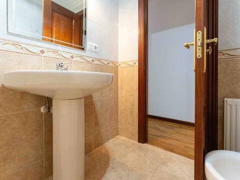 Wohnung 96 m² in Gijón / Xixón