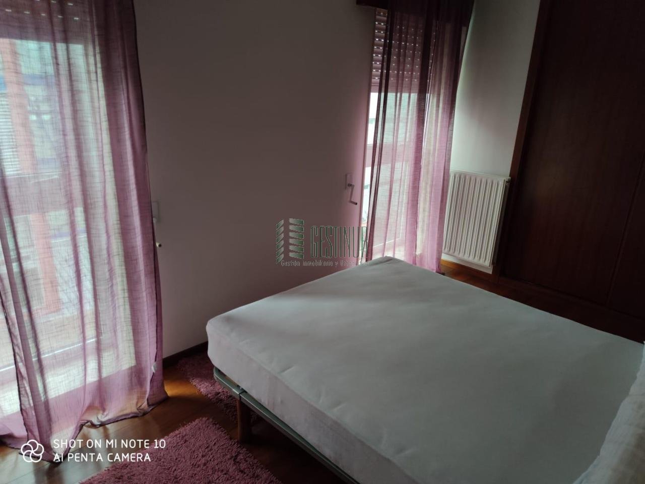 Piso de 90 m² en Santiago de Compostela