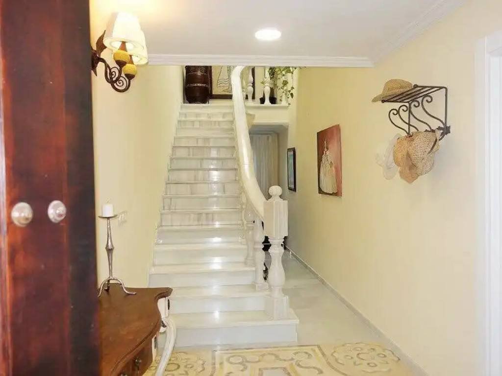 Casa de 180 m² en Marbella