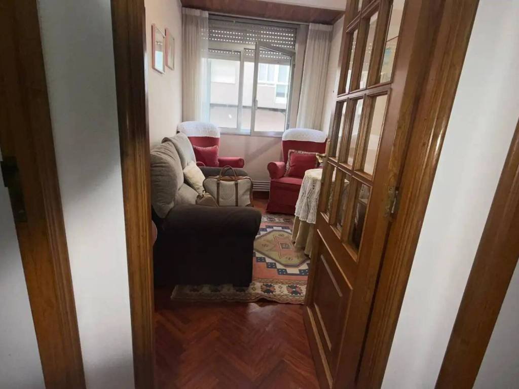 Piso de 80 m² en Ourense