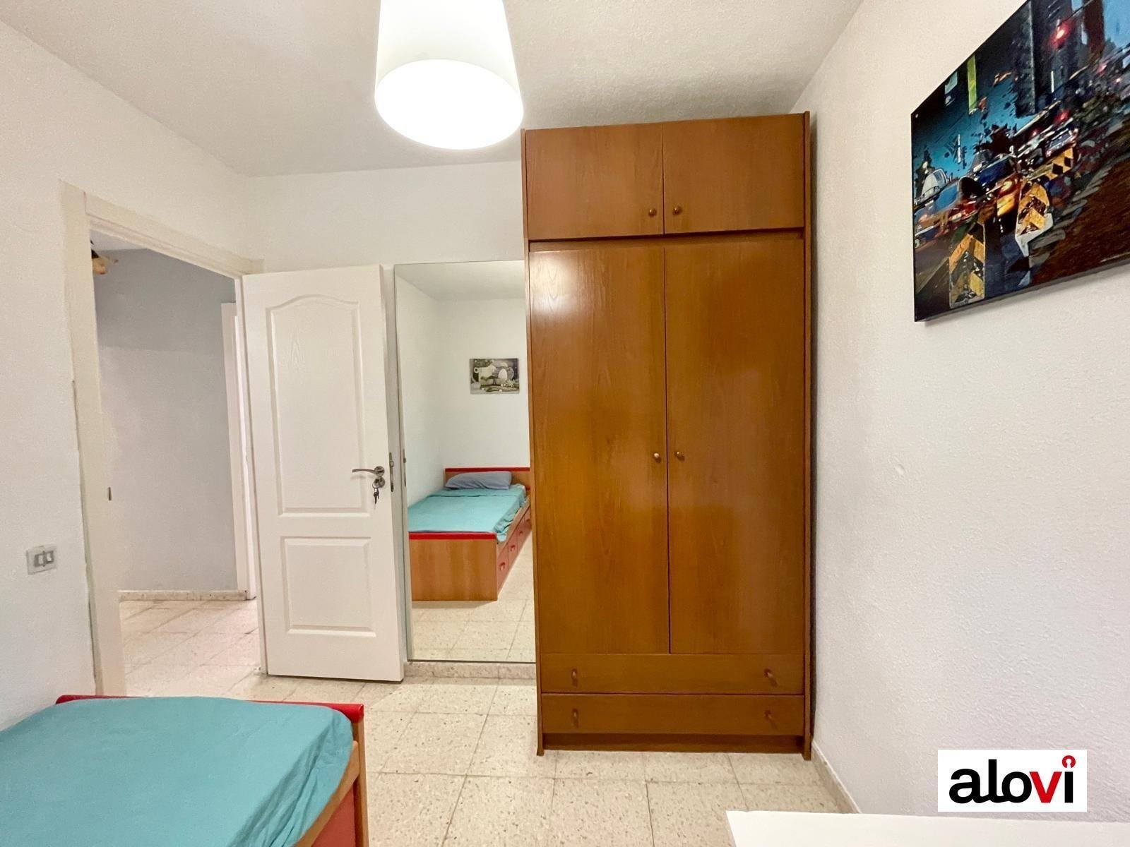 Habitación 74 m², Granada