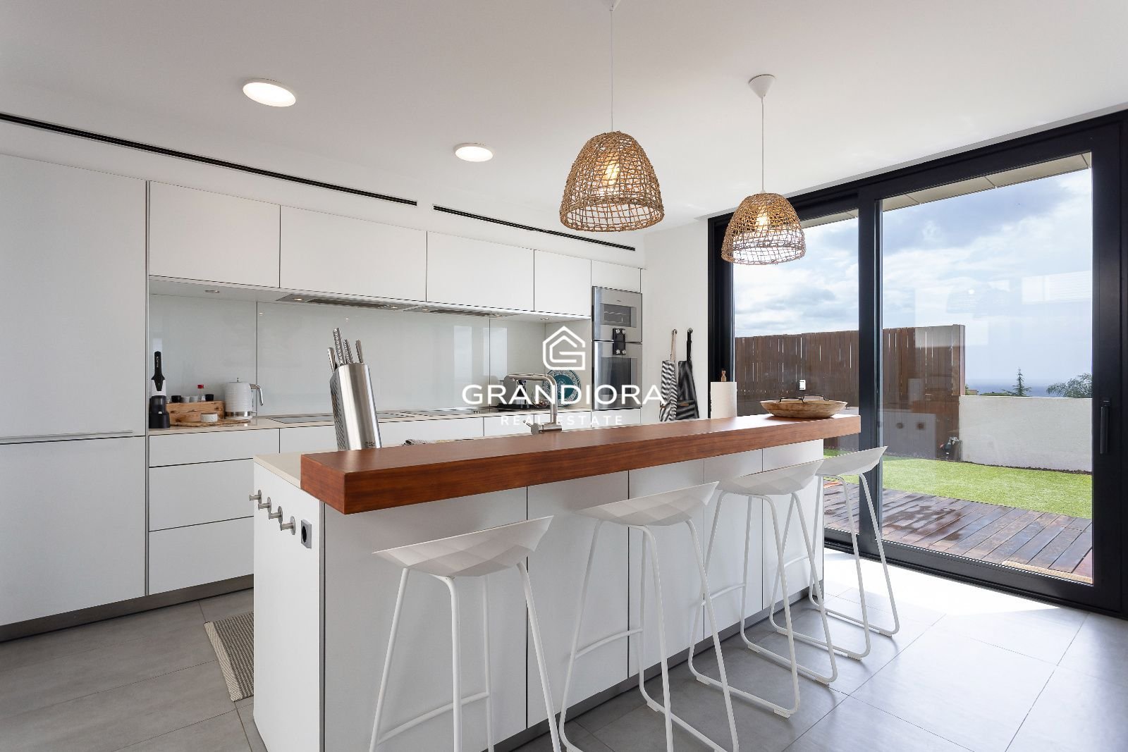 Casa de 450 m² en Población de Arroyo