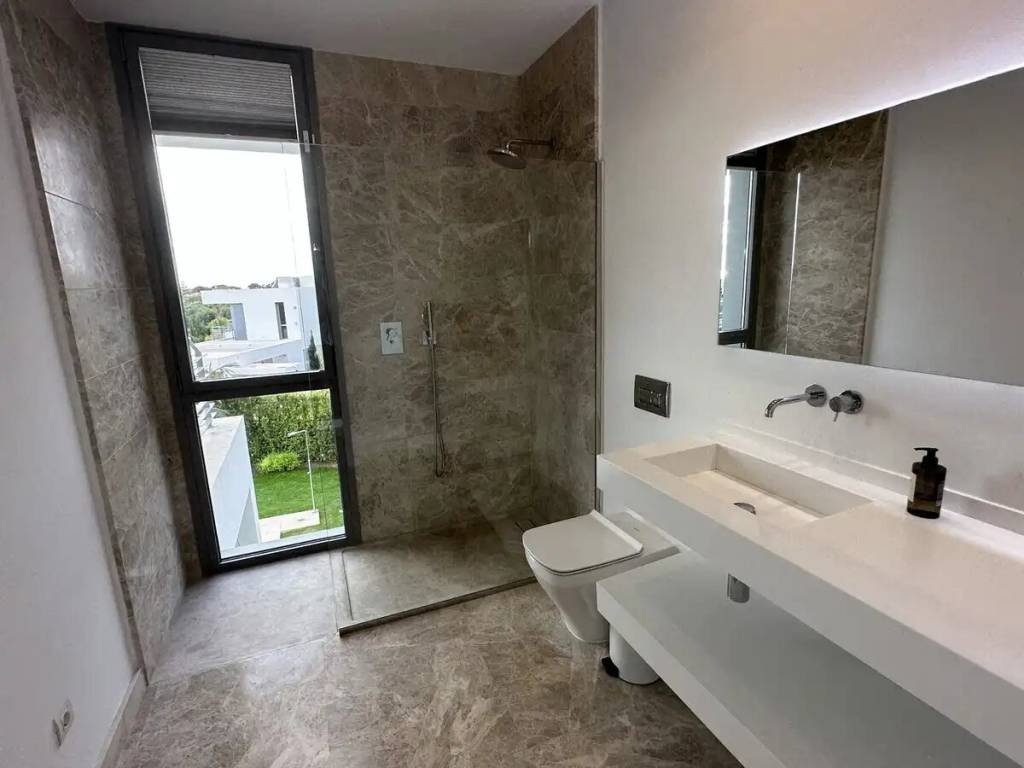 Casa de 435 m² en Estepona