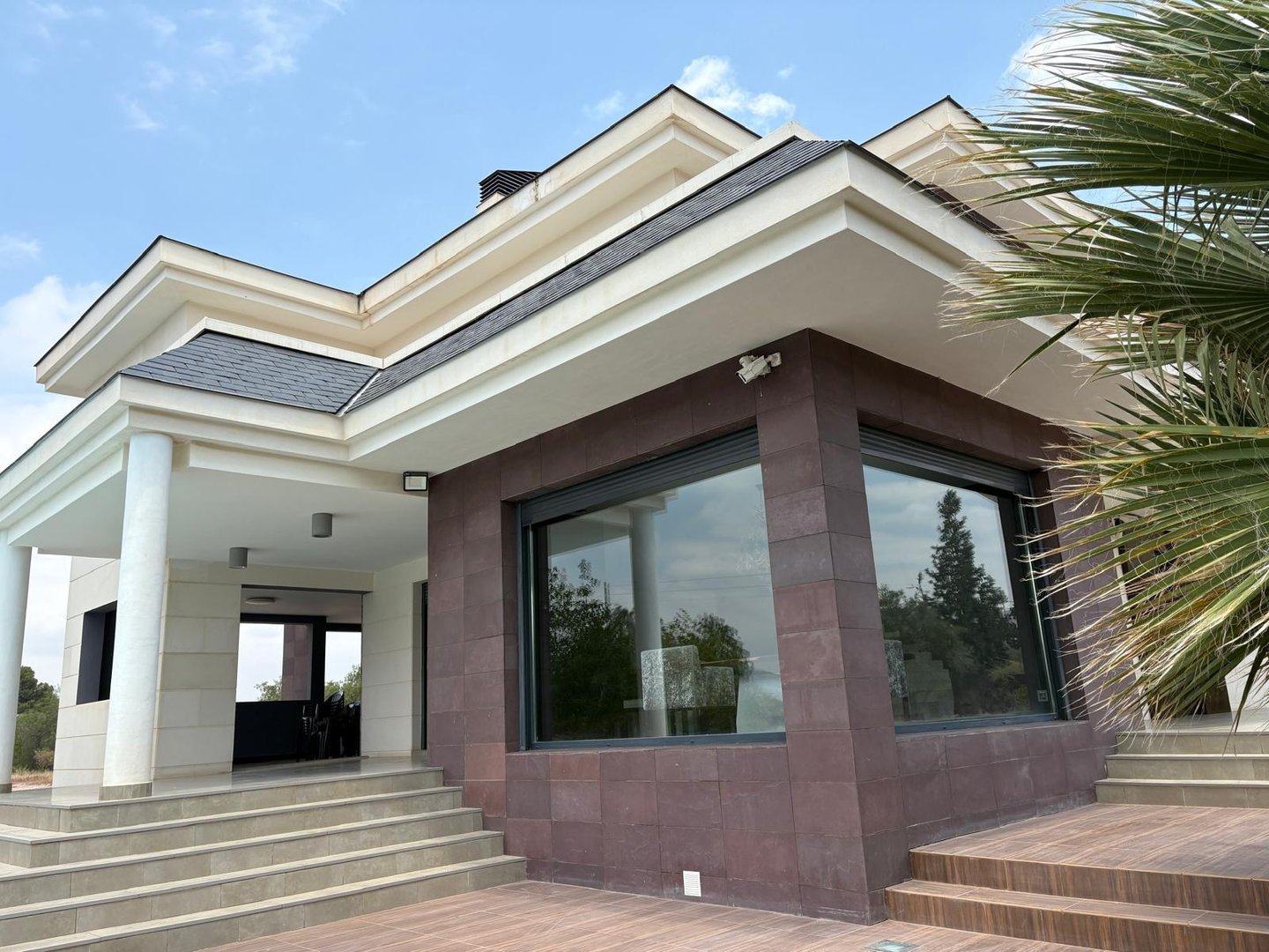Casa de 318 m² en Elda