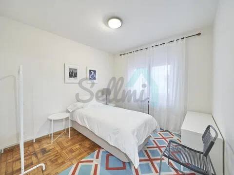Piso de 87 m² en Oviedo