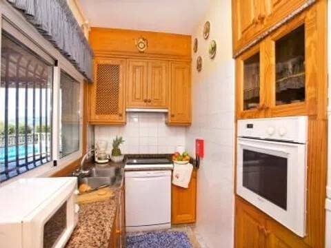 Casa de 300 m² en Redondela